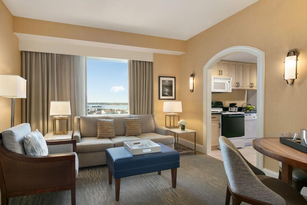 Hilton Suites Ocean City Oceanfront Exterior photo