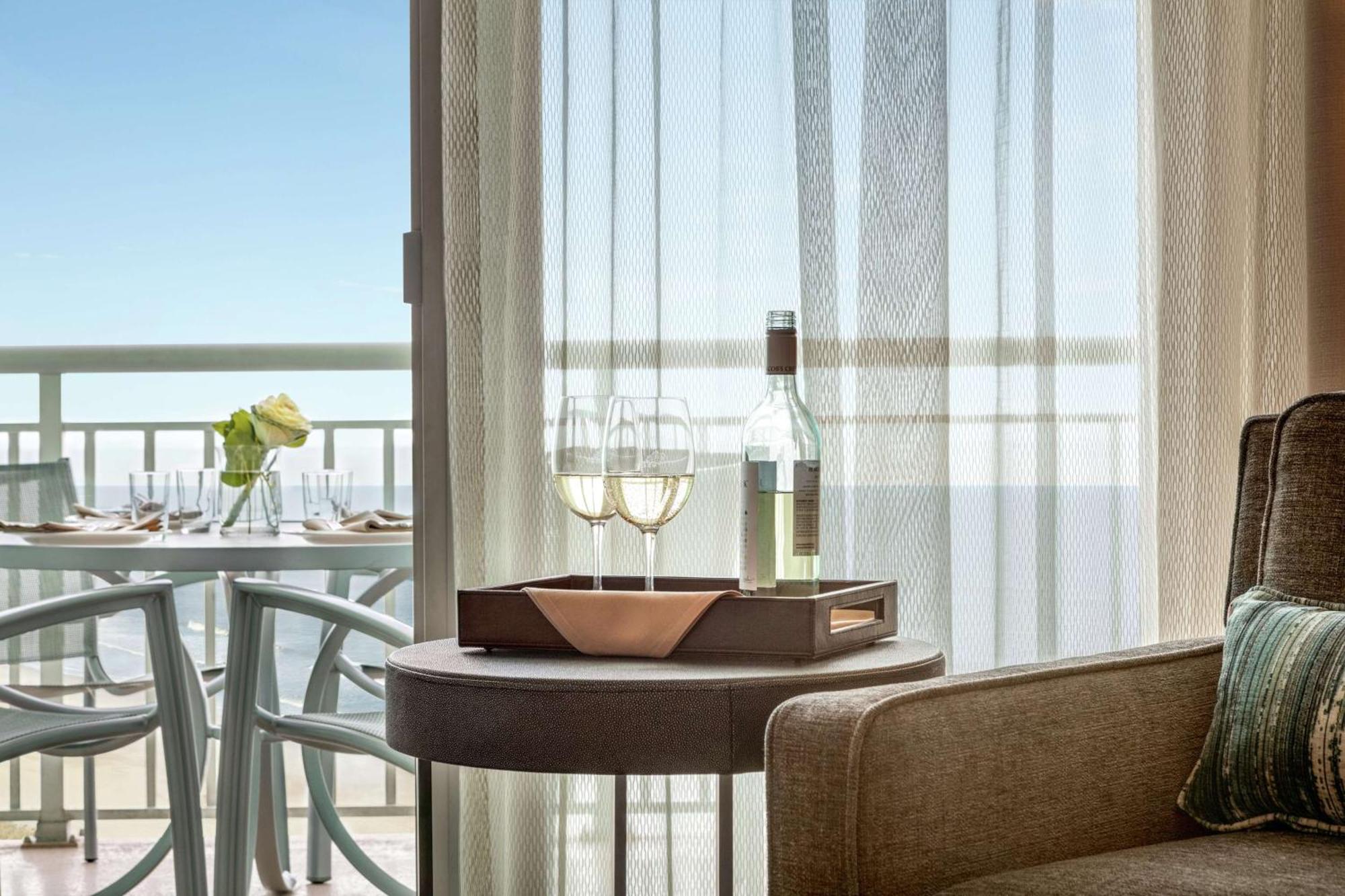 Hilton Suites Ocean City Oceanfront Exterior photo